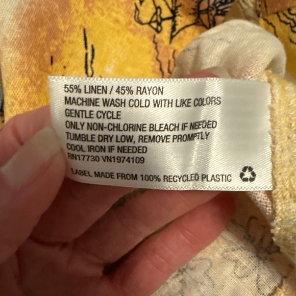 Cute beach themed shorts - Picture 6 of 6